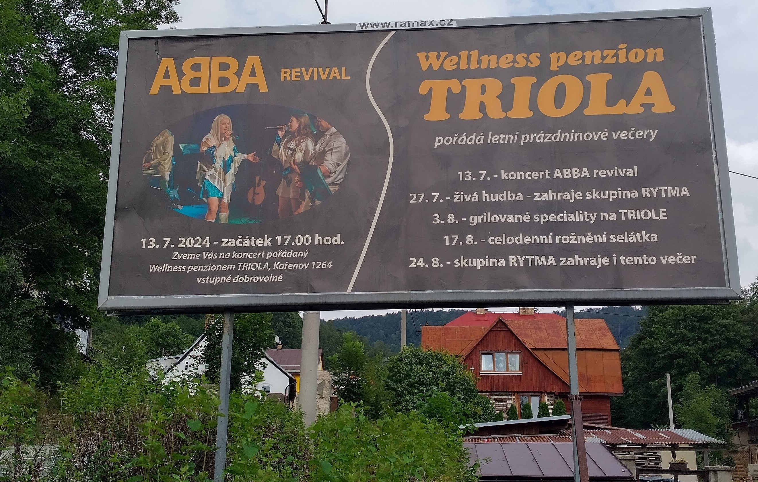 TRIOLA.